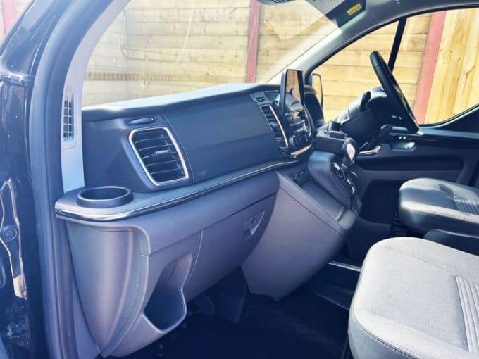 2025 Ford Tourneo Custom