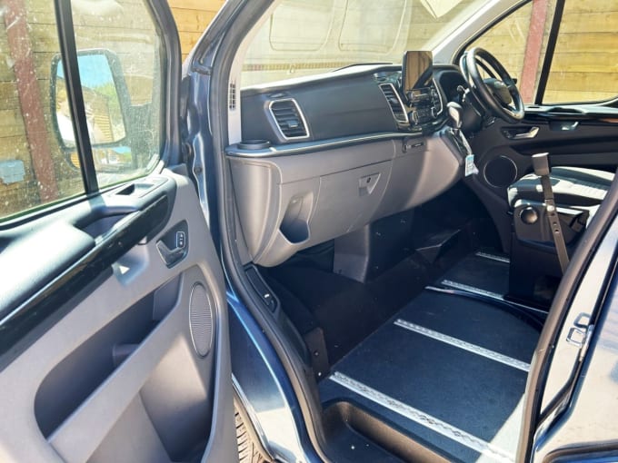 2025 Ford Tourneo Custom