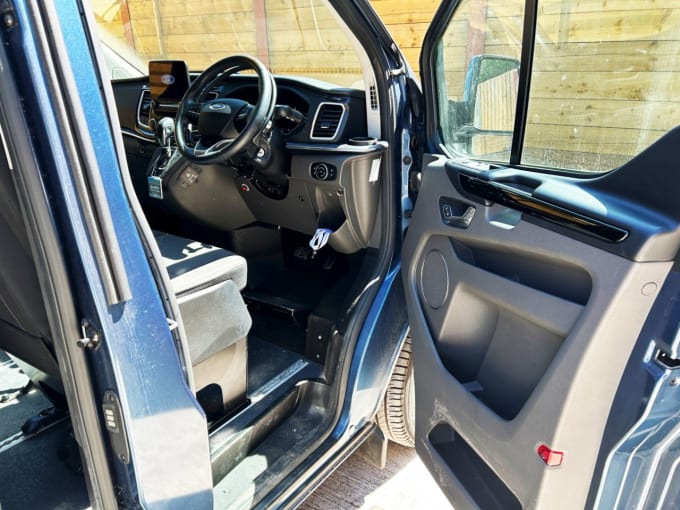 2025 Ford Tourneo Custom