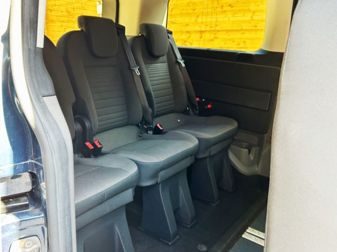 2025 Ford Tourneo Custom