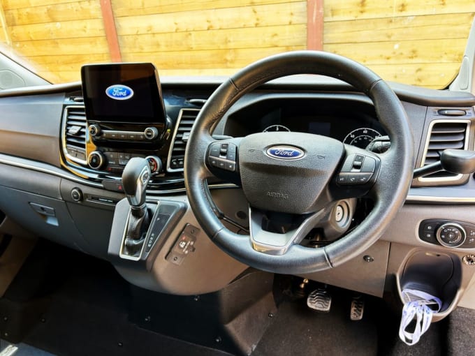 2025 Ford Tourneo Custom