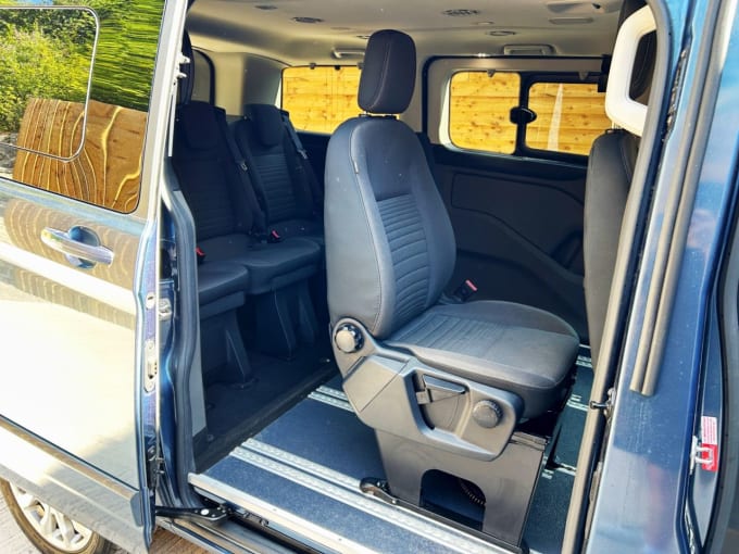 2025 Ford Tourneo Custom