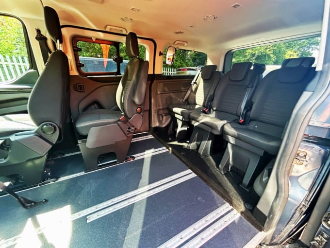 2025 Ford Tourneo Custom