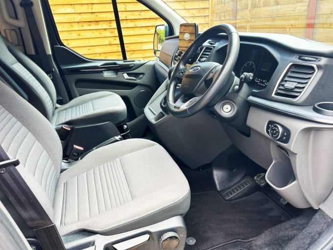 2025 Ford Tourneo Custom