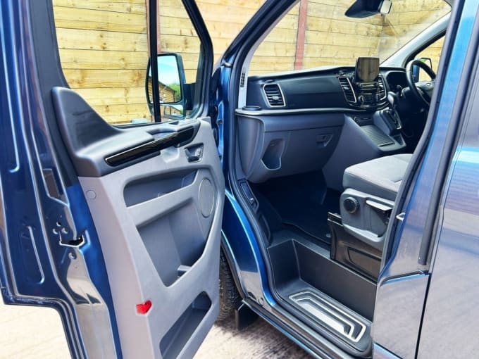 2025 Ford Tourneo Custom
