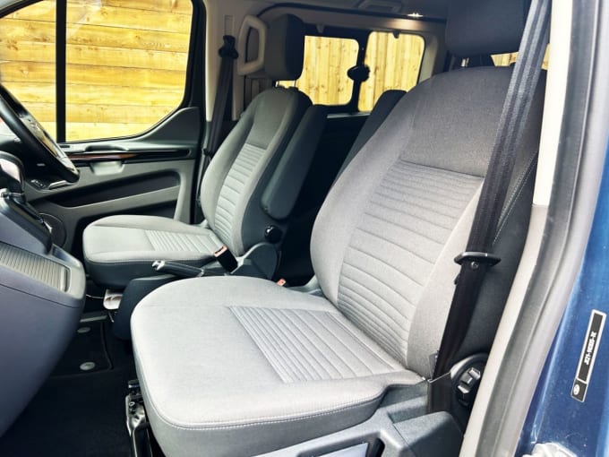 2025 Ford Tourneo Custom