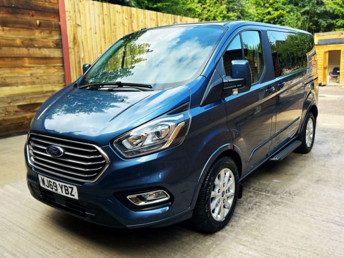 2025 Ford Tourneo Custom