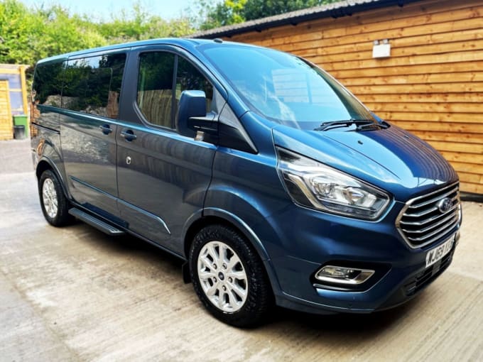 2025 Ford Tourneo Custom