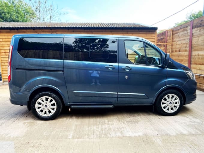 2025 Ford Tourneo Custom
