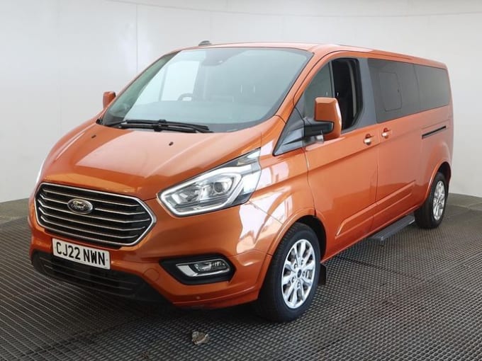 2025 Ford Tourneo Custom