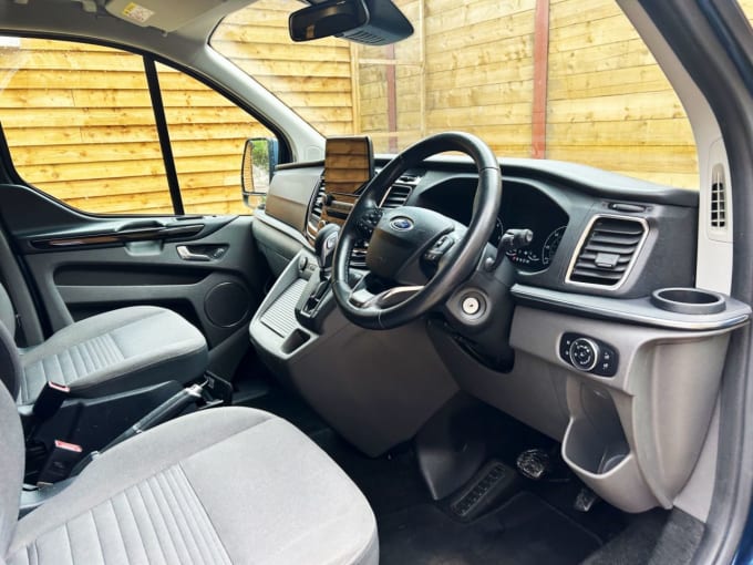 2025 Ford Tourneo Custom