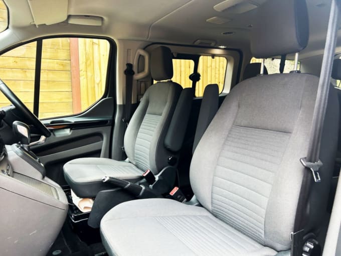 2025 Ford Tourneo Custom