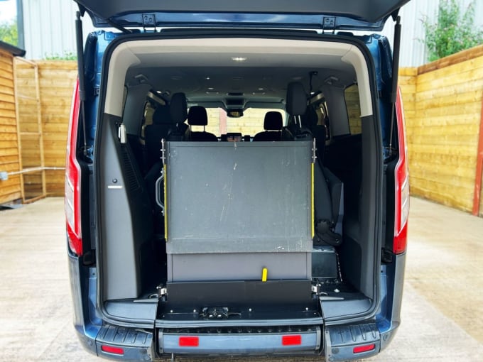2025 Ford Tourneo Custom
