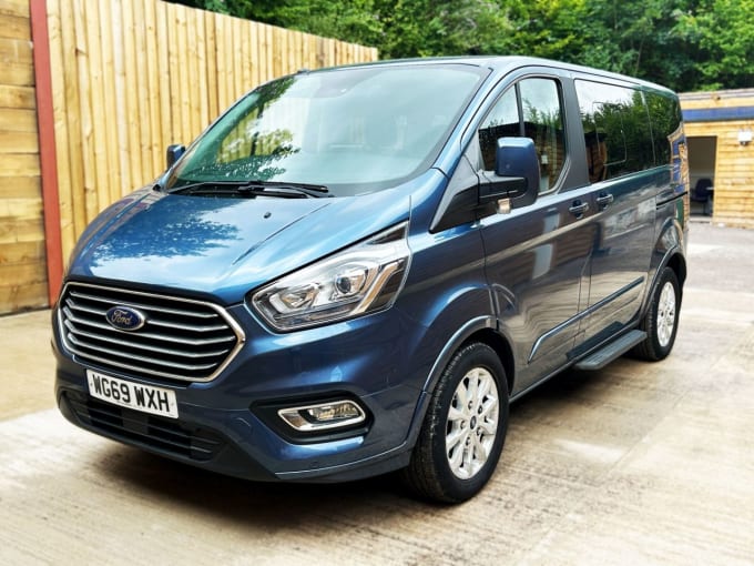 2025 Ford Tourneo Custom