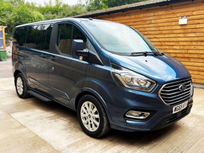 2025 Ford Tourneo Custom