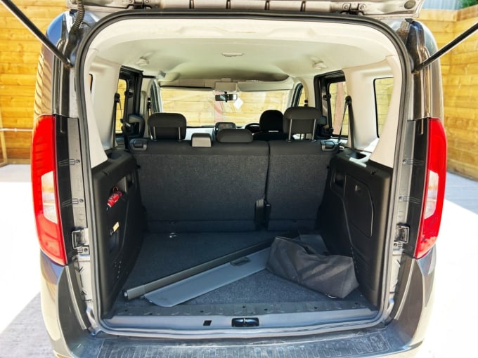 2025 Fiat Doblo