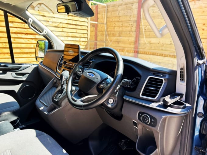 2025 Ford Tourneo Custom