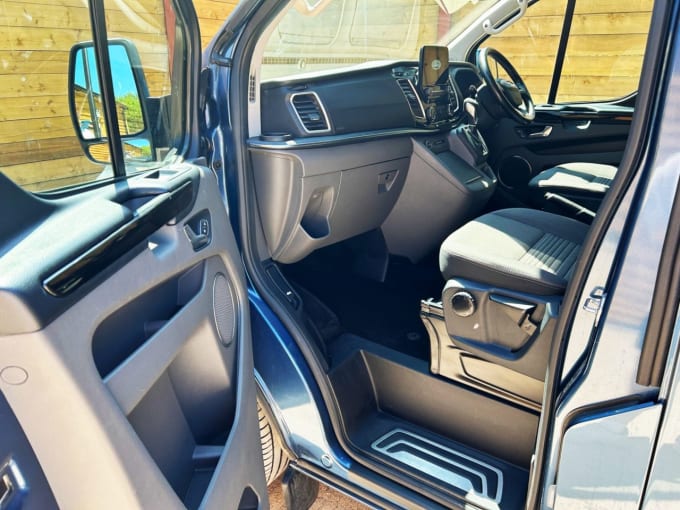 2025 Ford Tourneo Custom
