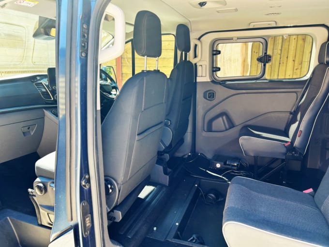 2025 Ford Tourneo Custom