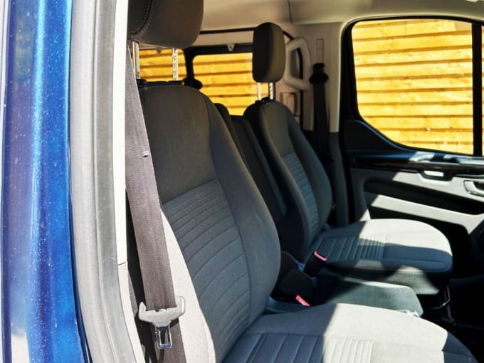 2025 Ford Tourneo Custom