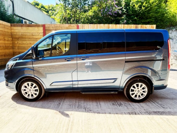 2025 Ford Tourneo Custom