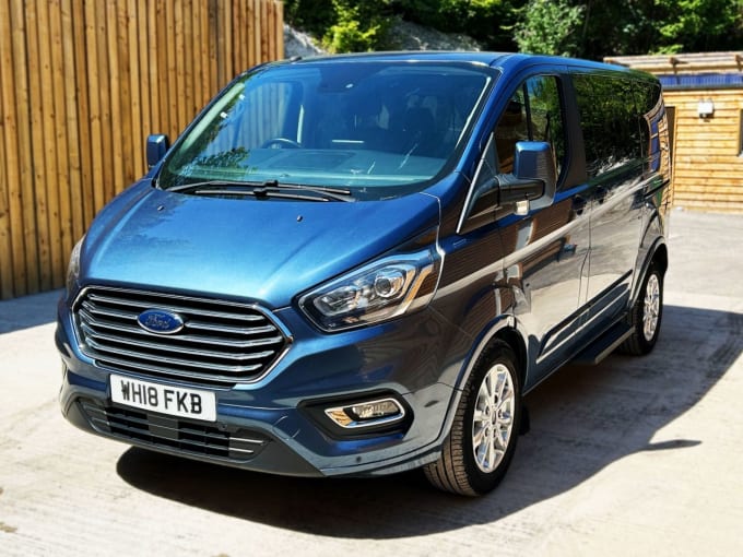 2025 Ford Tourneo Custom