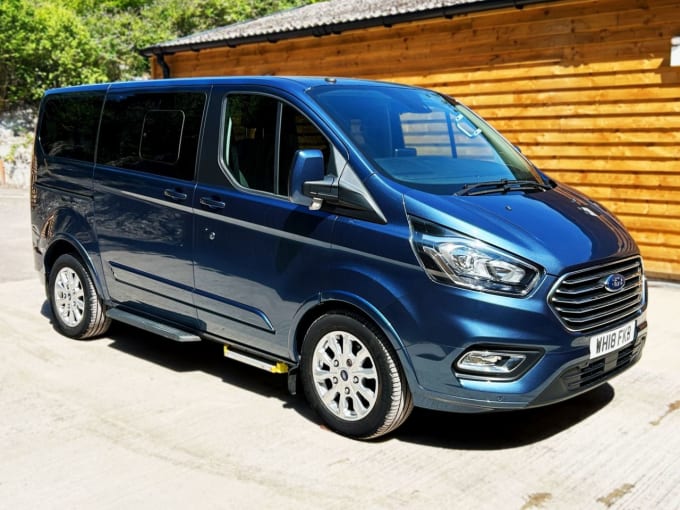2025 Ford Tourneo Custom