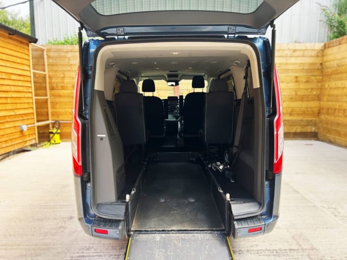 2025 Ford Tourneo Custom