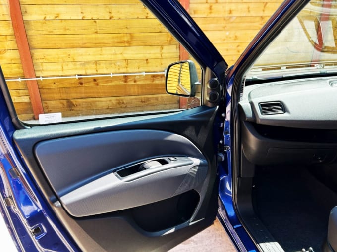 2025 Fiat Doblo