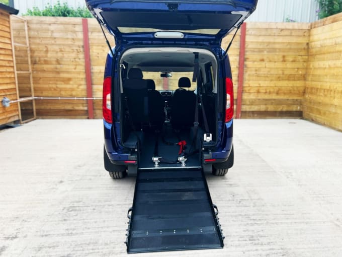 2025 Fiat Doblo