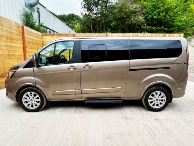 2025 Ford Tourneo Custom