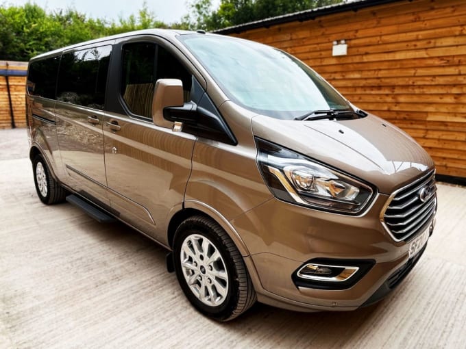 2025 Ford Tourneo Custom