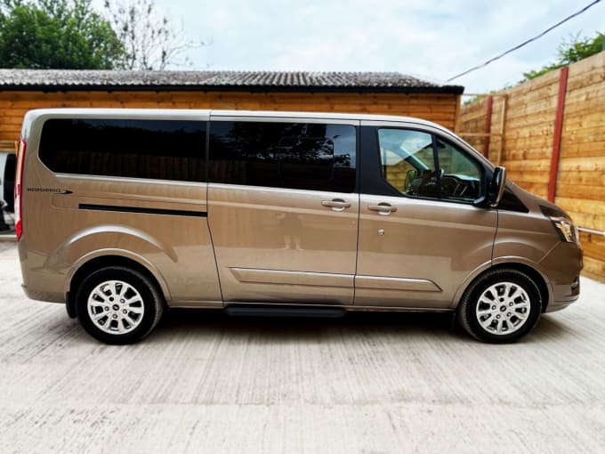 2025 Ford Tourneo Custom