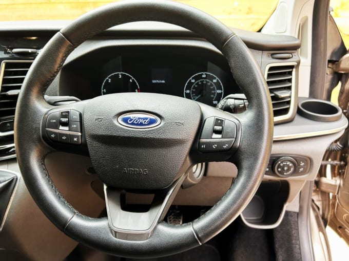 2025 Ford Tourneo Custom