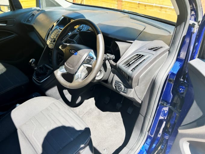 2025 Ford Tourneo Connect