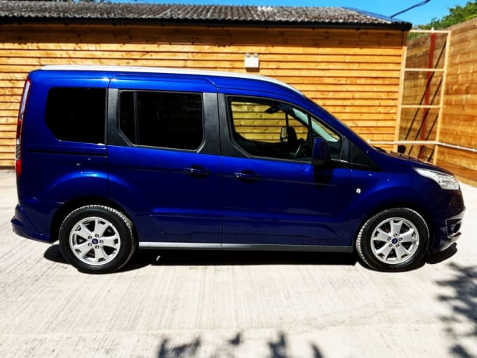 2025 Ford Tourneo Connect
