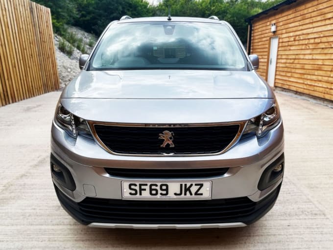 2025 Peugeot Rifter