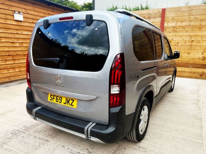 2025 Peugeot Rifter