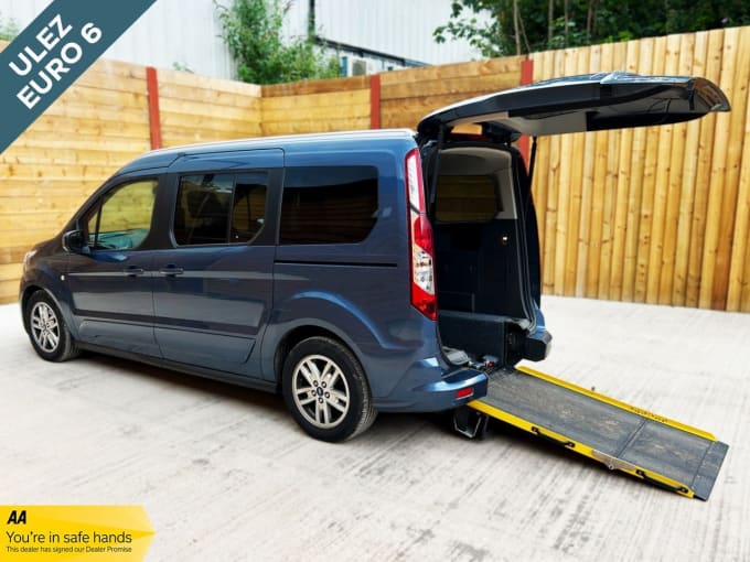 2025 Ford Grand Tourneo Connect