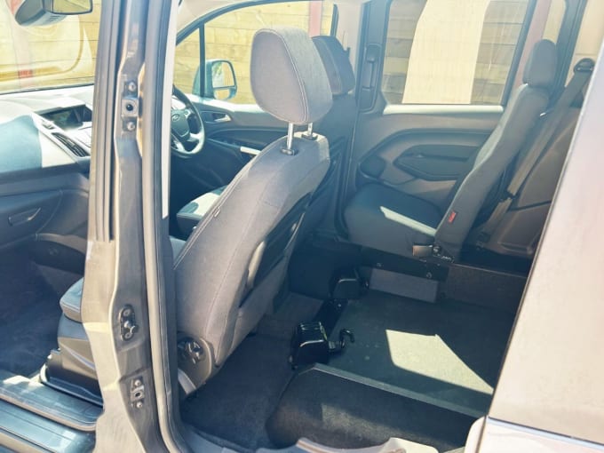2025 Ford Tourneo Connect
