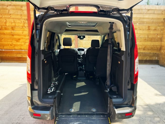2025 Ford Tourneo Connect