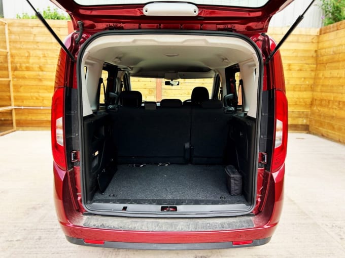 2025 Fiat Doblo