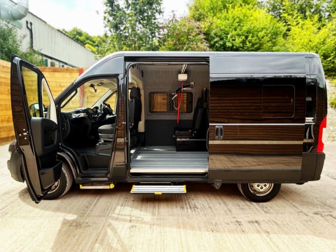 2025 Peugeot Boxer