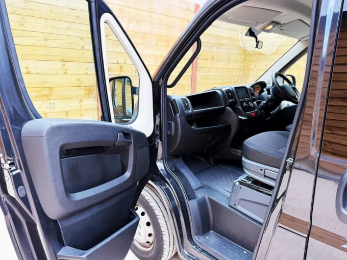 2025 Peugeot Boxer