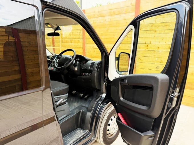 2025 Peugeot Boxer