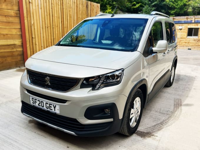 2025 Peugeot Rifter