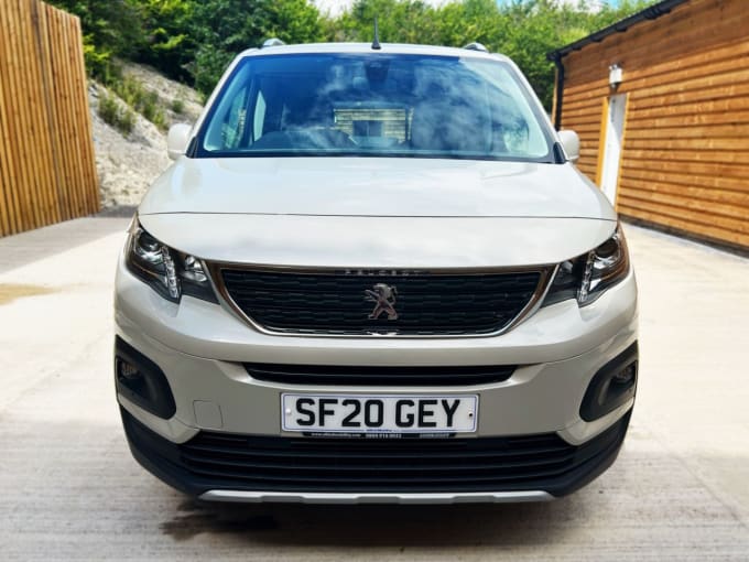 2025 Peugeot Rifter