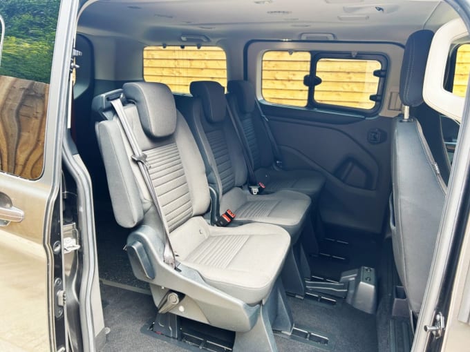 2025 Ford Tourneo Custom