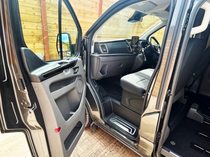 2025 Ford Tourneo Custom