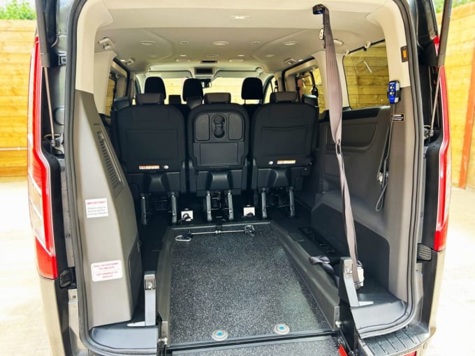 2025 Ford Tourneo Custom